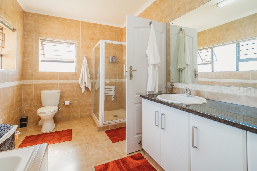 3 Bedroom Property for Sale in Heather Park Western Cape